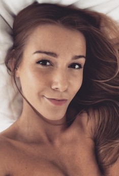 Alexis Crystal Thumb