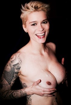 Mila Milan Thumb